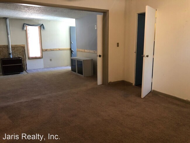 Building Photo - 1 br, 1 bath House - 415 Lewis Street