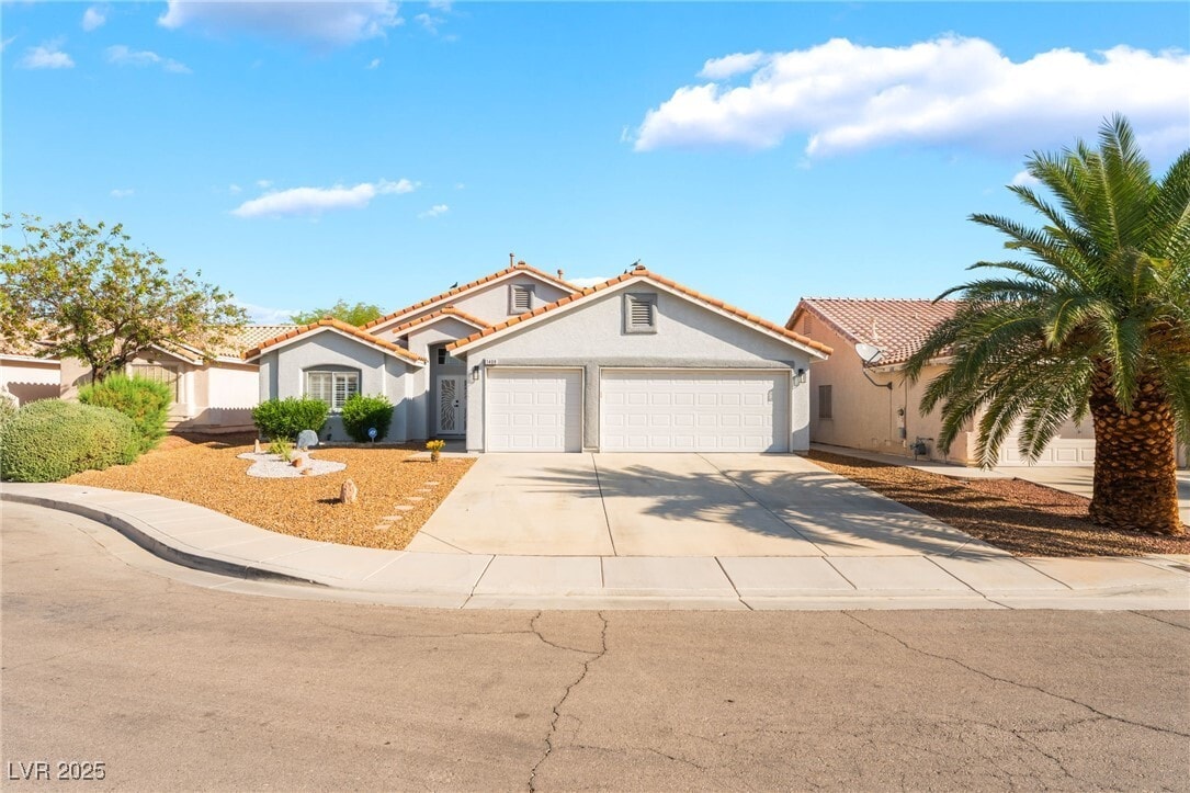 Foto principal - 1408 Laughing Larkspur Ave