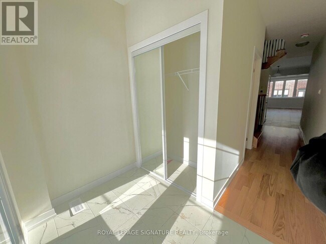 Building Photo - 26 Monteith Dr