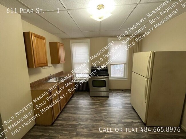 Photo - 611 Pear St Apartment