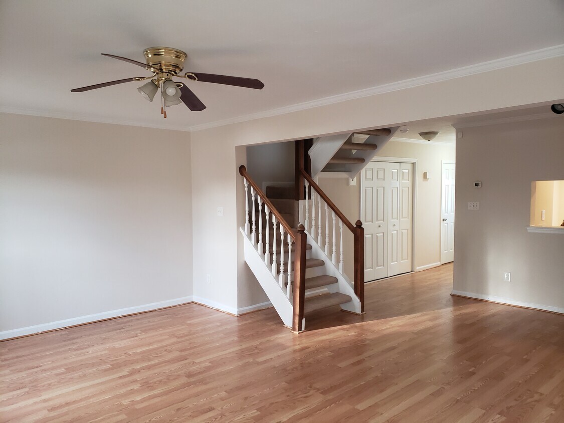 Building Photo - 741 Goodard Drive