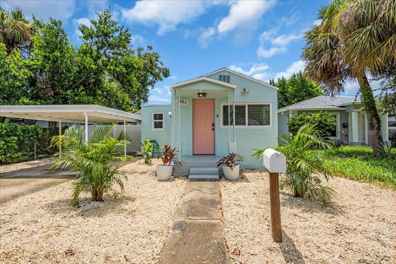 Foto principal - 2482 15th Ave S