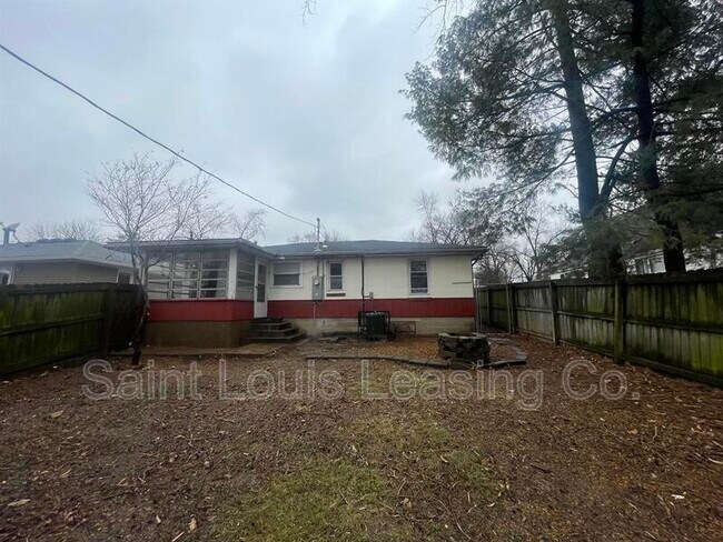 Foto del edificio - 9450 Minerva Ave