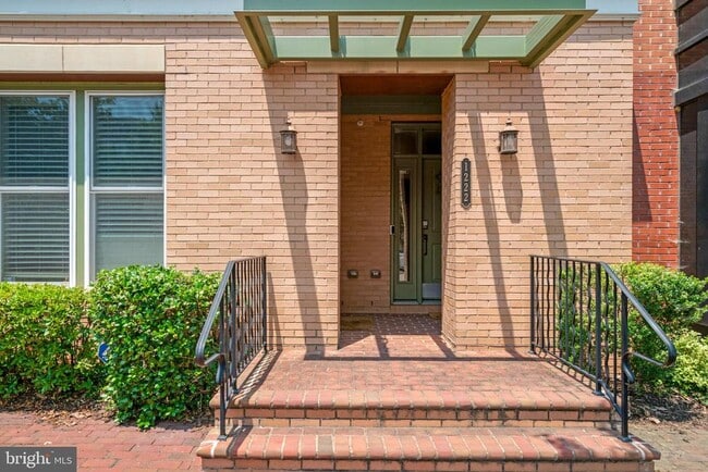 Building Photo - 1222 Main Line Blvd