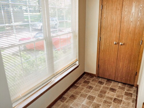Foto del edificio - 11220 W 61st St