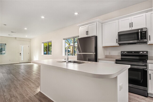 Foto del edificio - 937 Fulton St W