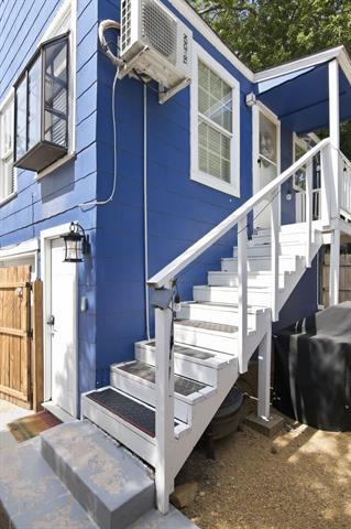Building Photo - 908 Haskell St