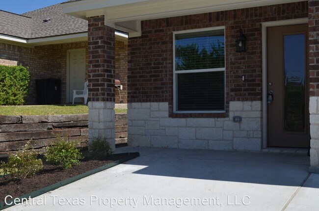 Building Photo - 929 Ramblewood St
