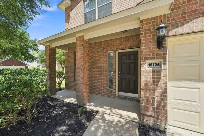 Foto del edificio - 16726 Vivian Point Ln