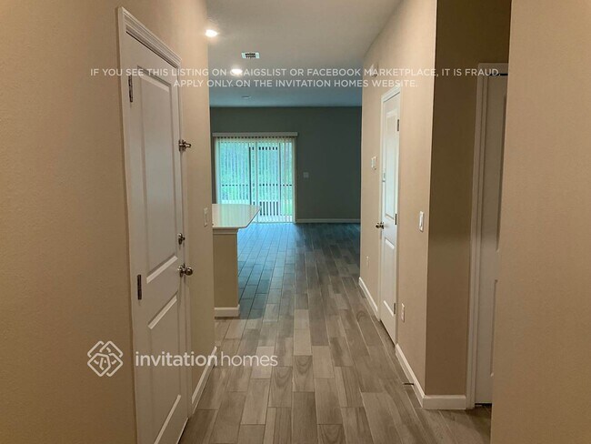 Foto del edificio - 9516 Lovage Ln
