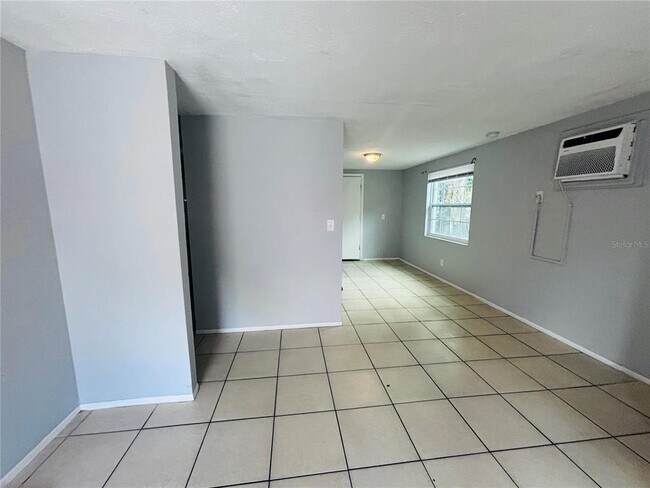 Building Photo - 11733 N 12th St