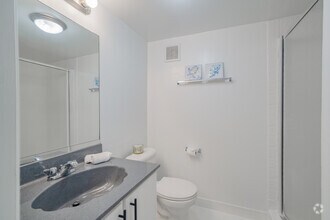 2BR, 2BA - 1,000SF - Hawaiian Palms