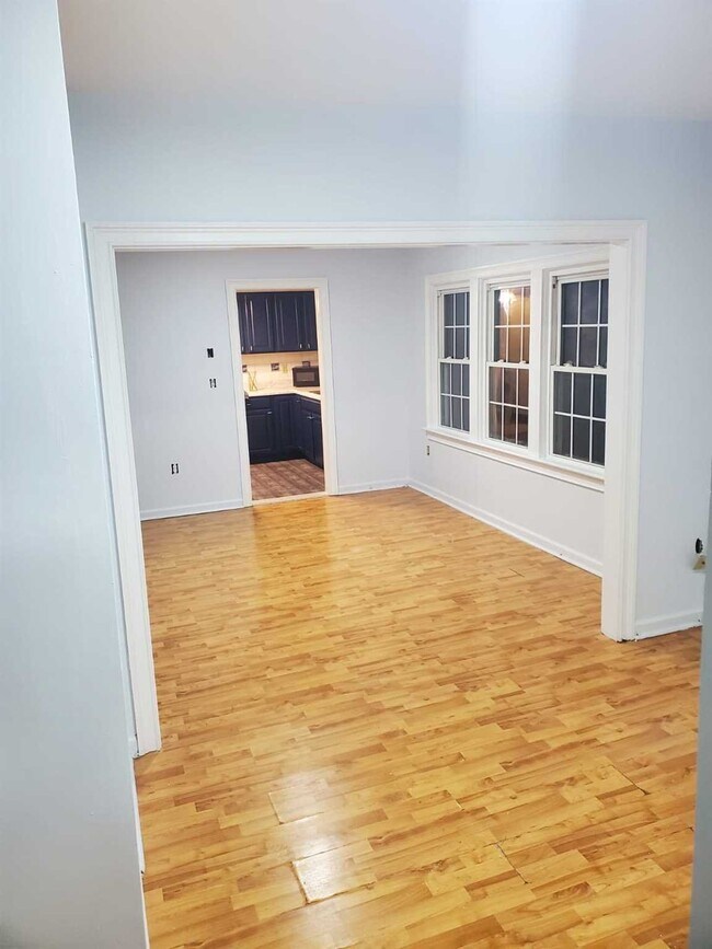 Foto del edificio - 11 Lawrence Rd