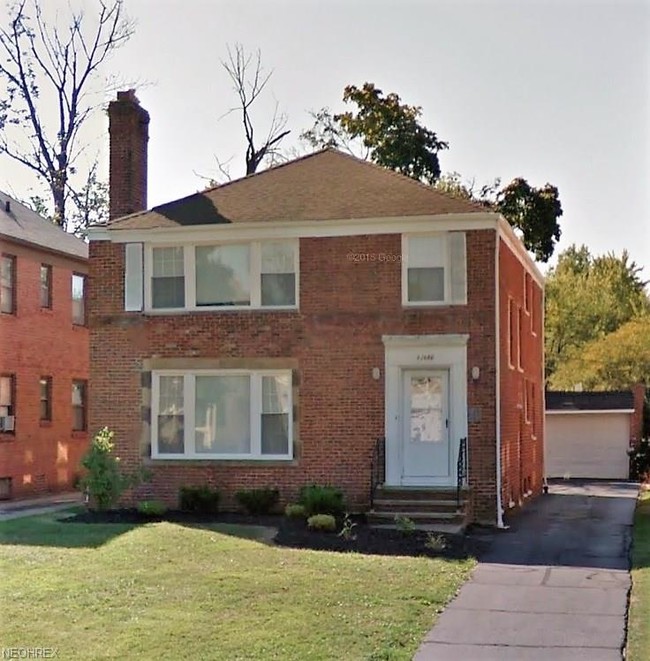 Building Photo - 13650 Cedar Rd