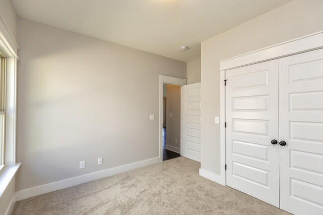 Foto del edificio - 1360 Woodridge Pl
