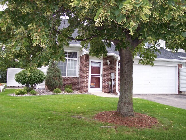Foto del edificio - 4305 Merrimac Ln