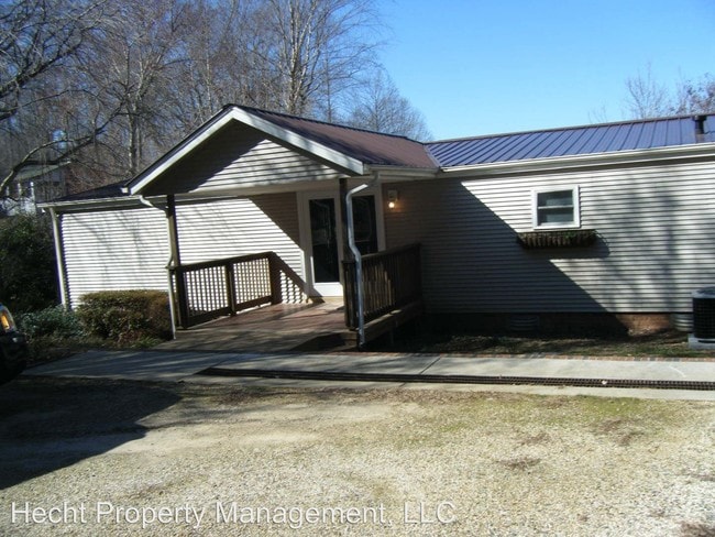 Building Photo - 4 br, 2 bath House - 4053 Chevlot Hills Rd.