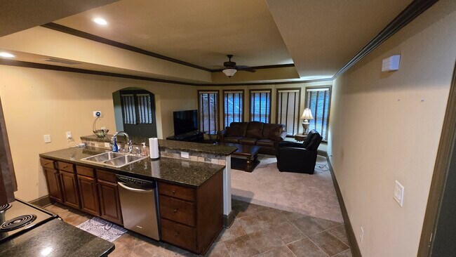 Foto del edificio - 3130 Aldridge Ct.