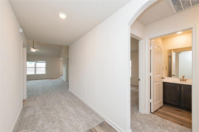 Building Photo - 10824 Gray Mare Dr
