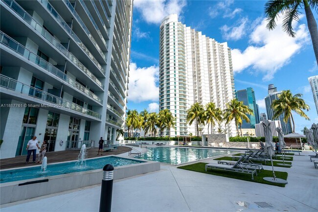 Foto del edificio - 90 SW 3rd St