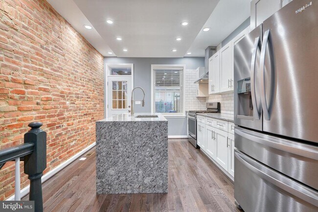 Foto del edificio - 627 S Lehigh St