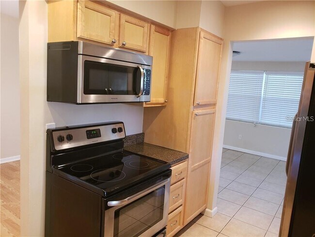 Foto del edificio - 1500 Roscomare Ave