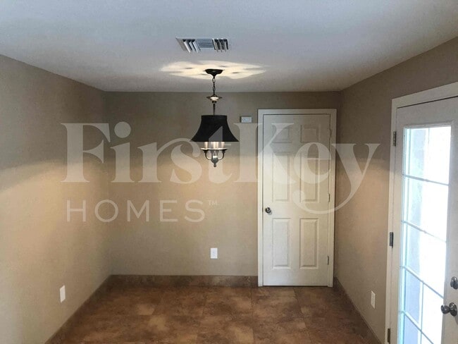 Foto del edificio - 3550 E Thunderbird Rd