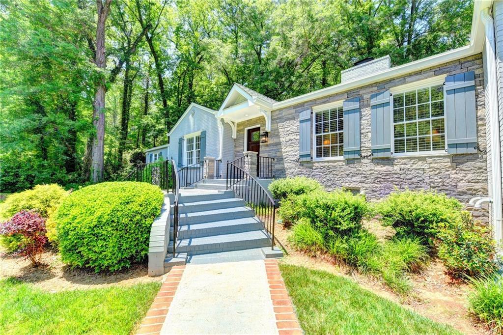 Primary Photo - 485 Valley Rd NW