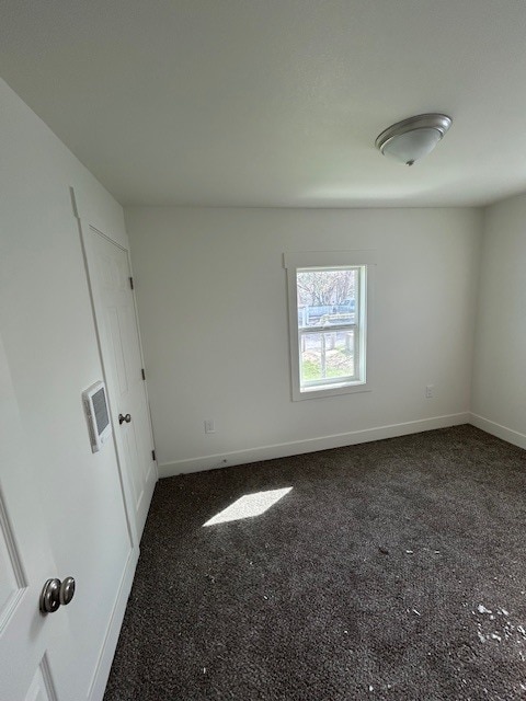 Foto del edificio - 301 E 4th St