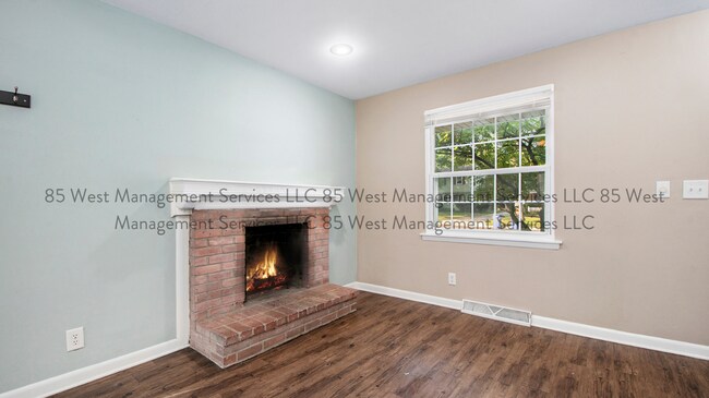 Foto del edificio - 2342 Rosewood Ave SE