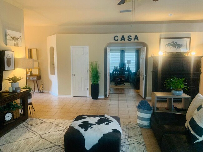 Building Photo - 8411 White Mulberry