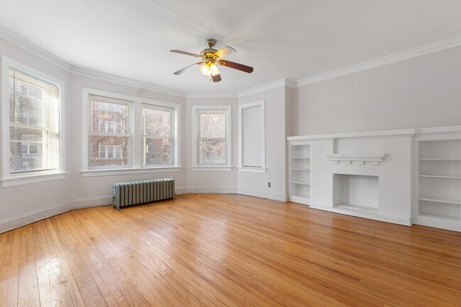 Foto del edificio - 7819 S Cornell Ave