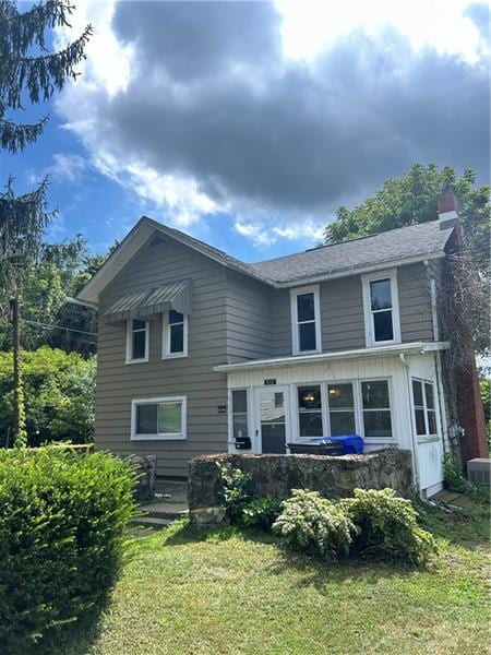 Building Photo - 512 Elm St