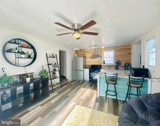 Foto del edificio - 535 Brooke Rd