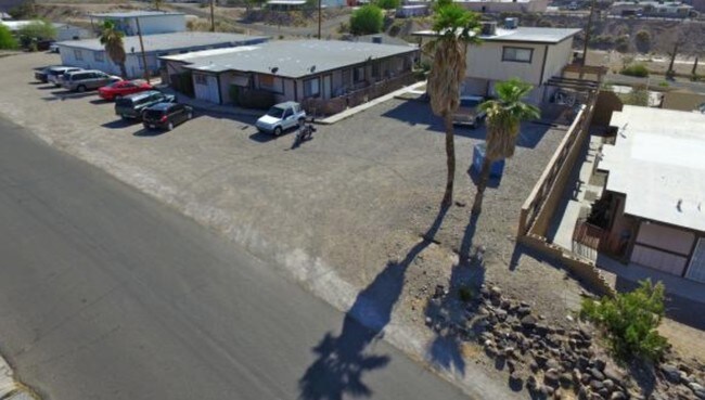 Building Photo - 1587 Sierra Vista Dr