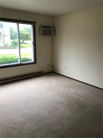 Primary Photo - 12621 W Hampton Ave