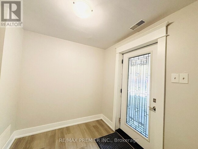 Building Photo - 2506 Concession 10 N Nottawasaga Rd