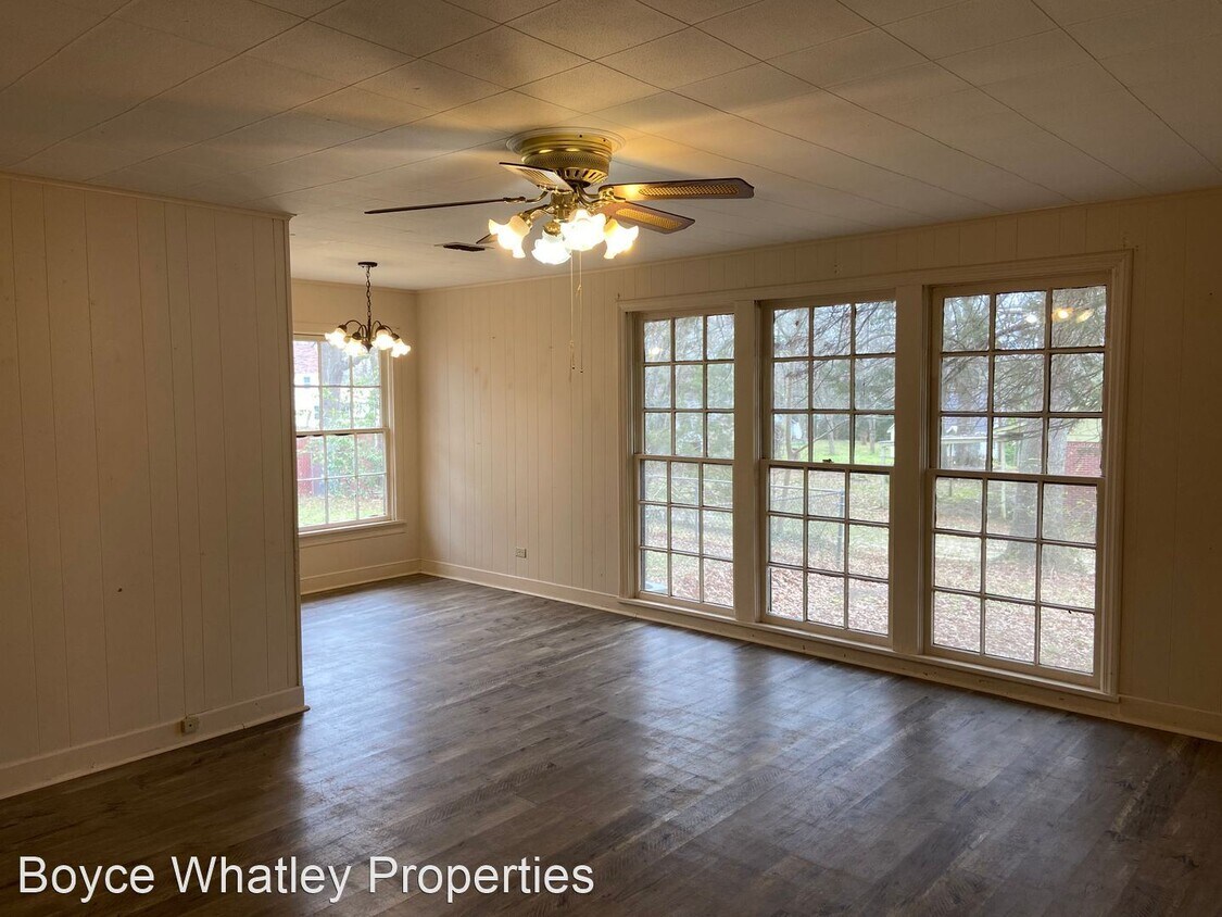 Primary Photo - 3 br, 1 bath House - 304 Butler St.