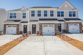 Building Photo - 219 Clearwood Dr
