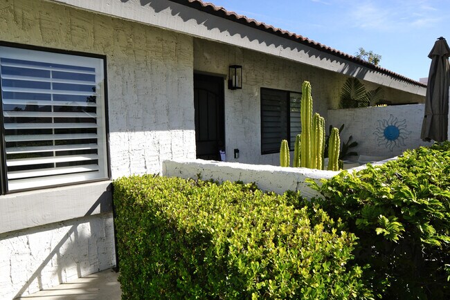 Building Photo - 2242 Sunshine Way
