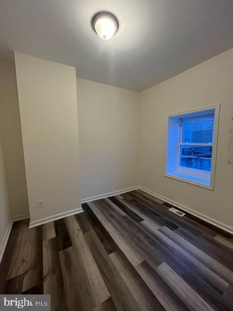 Foto del edificio - 2330 E Madison St
