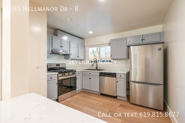 Foto del edificio - 8685 Mellmanor Dr