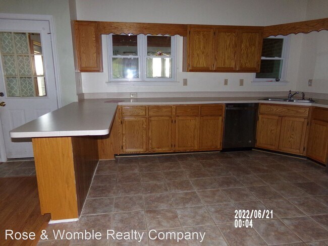 Building Photo - 3 br, 2.5 bath House - 3624 Whitechapel Ar...