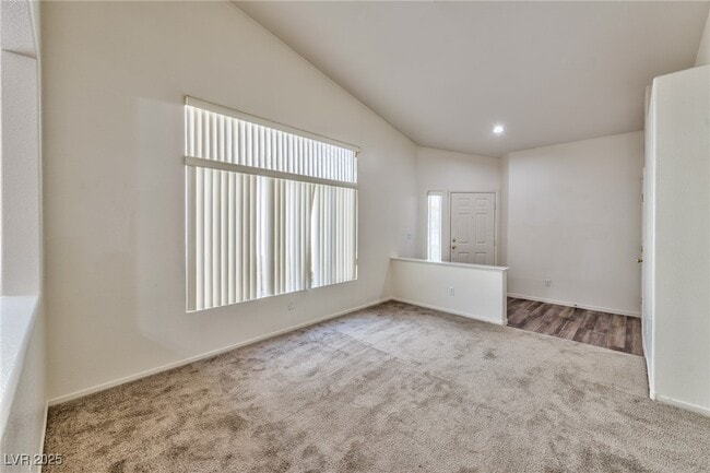Foto del edificio - 8995 Libertyvale Dr