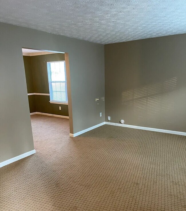 Building Photo - 6020 Kingston Wood Way