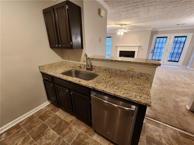 Building Photo - 1411 Keys Crossing Dr NE