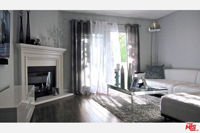 Foto del edificio - 1240 S Sherbourne Dr