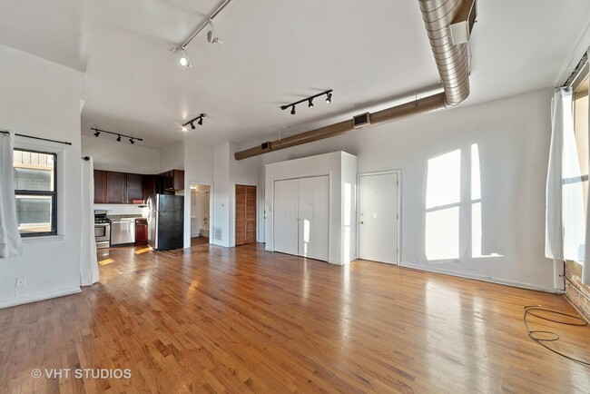 Building Photo - 1215 W Grand Ave