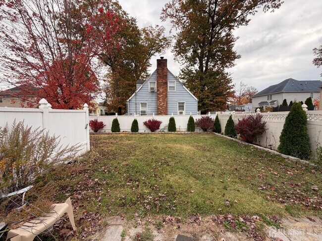 Foto del edificio - 188 Auth Ave