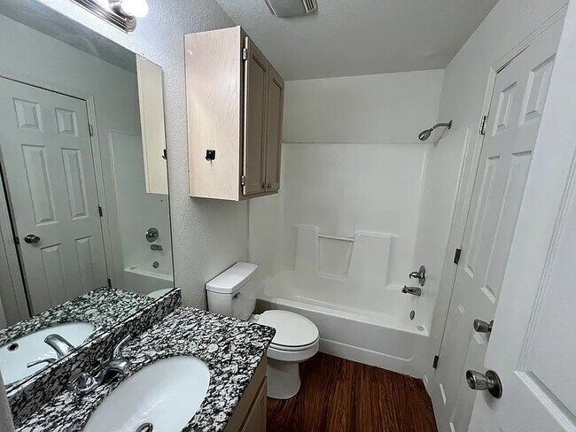 Foto del edificio - 1307 E Fairlane St